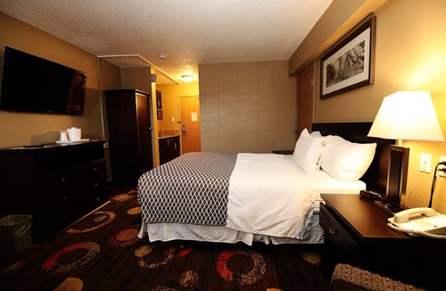 Fort McMurray Hotel | Stonebridge Hotel
