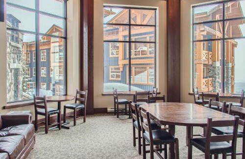 Big White Ski Resort Apartment | Stonegate Resort Unit B208