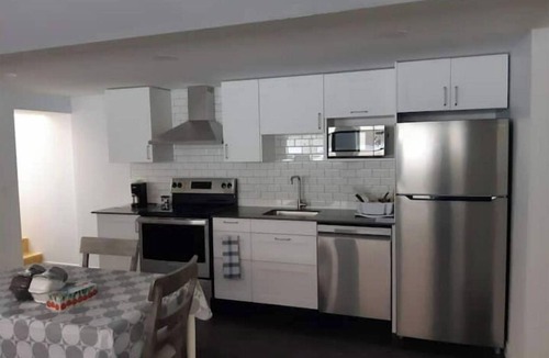 LaSalle Apartment | Studio Entièrement Rénové