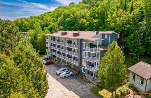 Mont-Tremblant Village Apartment | Studio Kona by Gestion ELITE