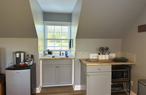 Afton Apartment | Studio with close proximity to the wineries and hiking