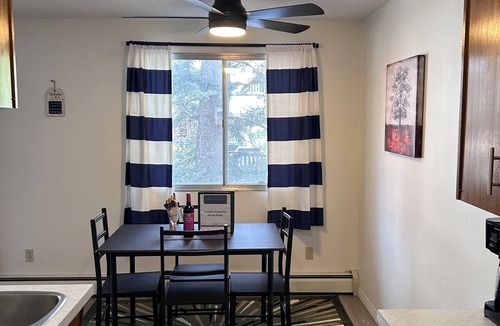 Camrose Apartment | Stunning 1 Bedroom Apartmenet