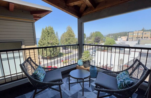 Powell River Apartment | Stunning 2 bedroom loft