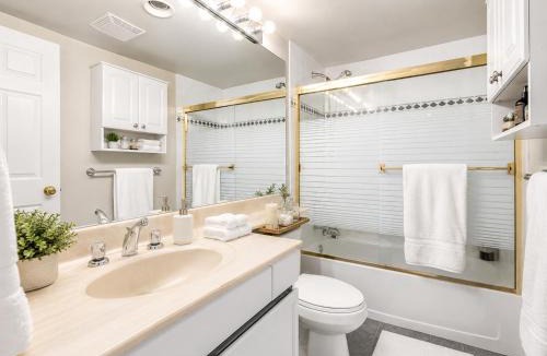 Yaletown Apartment | Stunning 2BR Stay in the Heart of Vibrant Yaletown