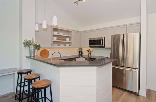 Blackcomb House | Stunning newly remodeled - spacious townhome in Upper Village. Great for Families!r Free ski shuttle