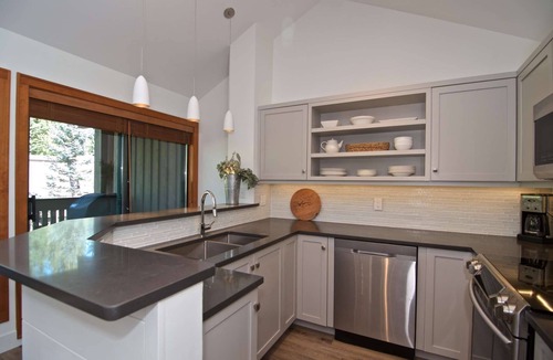 Blackcomb House | Stunning newly remodeled - spacious townhome in Upper Village. Great for Families!r Free ski shuttle