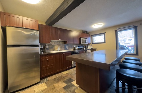 Panorama Condo | Stunning Panorama Mountain Retreat