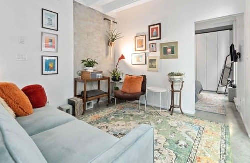 Chinatown Apartment | Stylish 1 Bed 1Bath condo