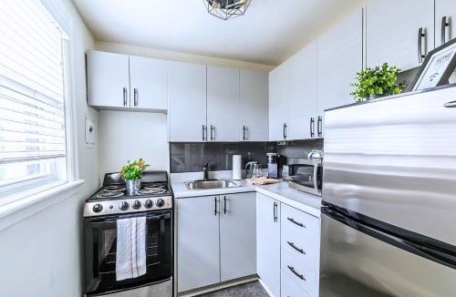 Hamilton Apartment | Stylish 1BR Apartment - Heart of James South Hamilton