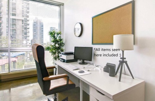 Beltline Apartment | Stylish 1BR, Stampede & Free Parking by Doorbed