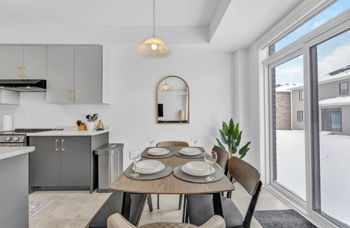 Caledonia House | Stylish 3BR Home w/Dedicated Office Space
