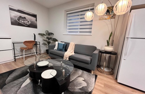 Willoughby House | Stylish 3BR Retreat by Langley Event Center