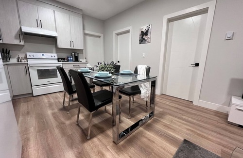 Willoughby House | Stylish 3BR Retreat by Langley Event Center