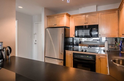 Downtown Halifax Condo | Stylish Pied-à-terre, Harborside, Parking