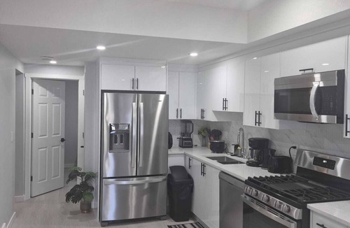 Airdrie House | Stylish Secondary Suite with Private Entry