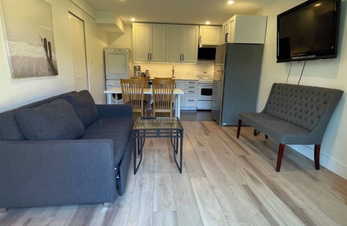 Deep Cove Apartment | Suite Deal