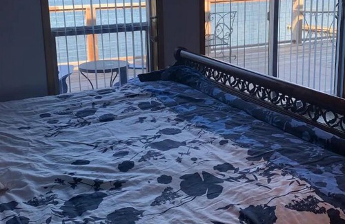 Earls Cove Bed & Breakfast | Suite perched over the ocean with Views of Jervis Inlet and Coastal Mountains
