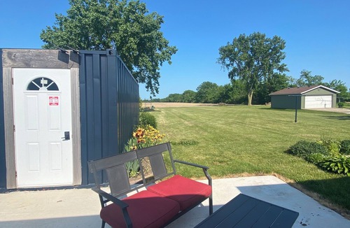 Kingsville Cottage | "Summer Made Simple". Never pay a cleaning fee!