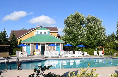 Wasaga Beach House | Summer Retreat At The World's Longest Fresh-Water Beach - 90-Day Lease