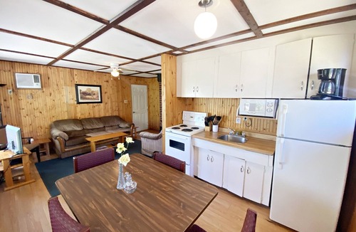 Manitoba Cabin | Sun, Sand, Visit "Sugar Shores"