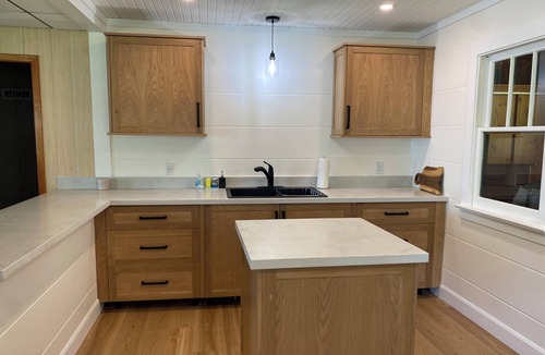 Strong Cottage | Sundridge Cottage on Lake Bernard
