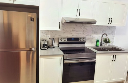 Yorkson House | sunflower brand new suite
