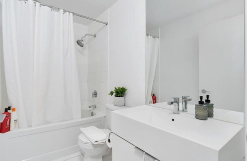 CityPlace Apartment | Sunny Downtown TO Studio - Sleeps 3 with 55 TV