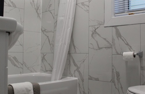 Parry Sound Hotel | Sunrise Inn