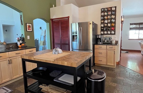 Divide House | Sunset Grove: New Hot Tub|Stunning Views|Game Room