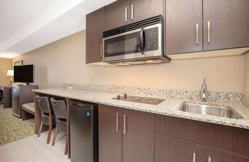 Canmore Hotel | Super 8 by Wyndham Canmore