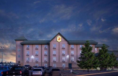 Leduc Hotel | Super 8 by Wyndham Edmonton International Airport
