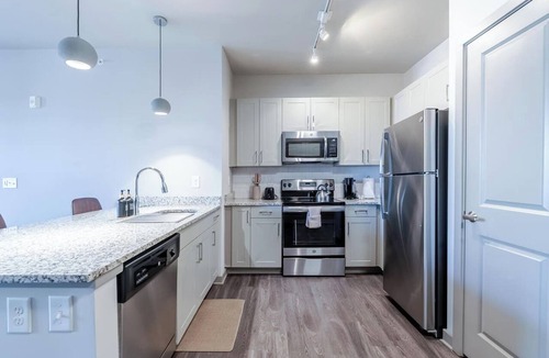 Matthews Apartment | Super Central 1BD Worker`s Paradise