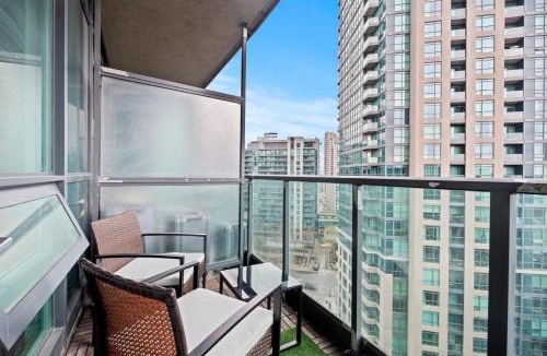 Fort York Apartment | Superior 1Bedroom&DEN Condo with Balcony