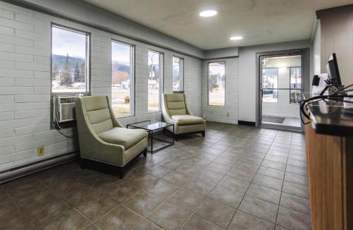 Smithers Hotel | SureStay by Best Western Smithers