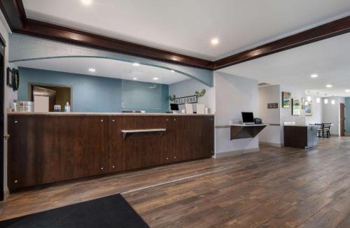 Tarboro Hotel | SureStay Plus by Best Western Tarboro-Kingsboro