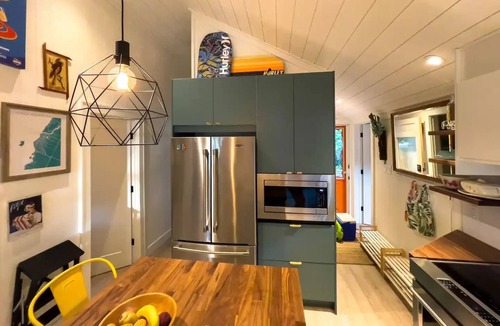 Southampton Cottage | Surfhütte on Chantry Beach in Southampton Ontario.