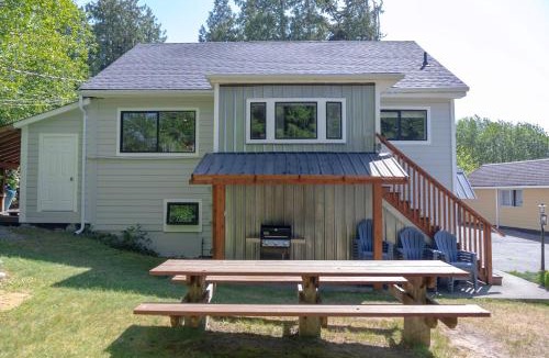 Ucluelet Apartment | Surfs Inn Guesthouse & Cottages