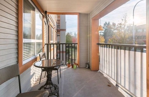Surrey Newton Condo | SURREY⭐️3 BED CONDO⭐️ BALCONY VIEW⭐️INDOOR PARKING