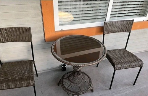 Surrey Newton Condo | SURREY⭐️3 BED CONDO⭐️ BALCONY VIEW⭐️INDOOR PARKING