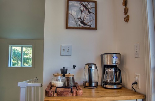 Sutton Ski Chalet | Sutton Mountain Chalet · Private Outdoor Spa · MTB & Hiking · 3BR · Sleeps 6