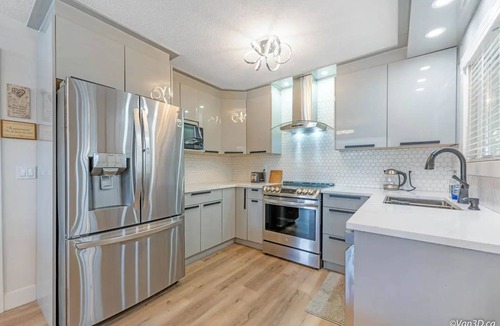 Mission House | Swan Place - Cheerful 3-bedroom home in Missionnn