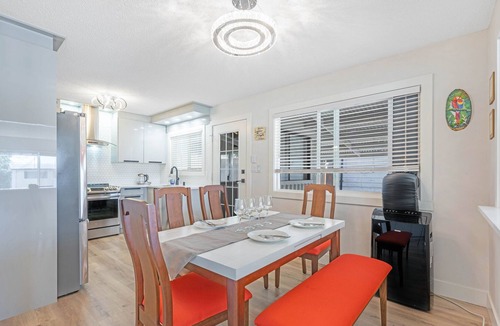 Mission House | Swan Place - Cheerful 3-bedroom home in Mission