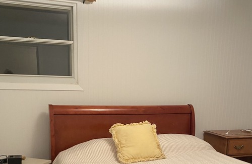 Red Deer House | Sweet little house in a sweet location