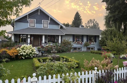 Chilliwack Proper Village West Bed & Breakfast | Take a step back in time at this beautiful heritage home.