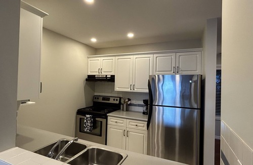 Regional District of Nanaimo Hotel | Tanglewood 18 is Ocean level steps from the beach and Rathtrevor Prov Park
