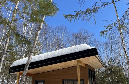 Baie-St-Paul Ski Chalet | Tanières Microchalets Charlevoix Canada
