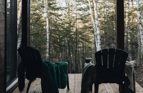 Baie-St-Paul Ski Chalet | Tanières MicroChalets Carcajou