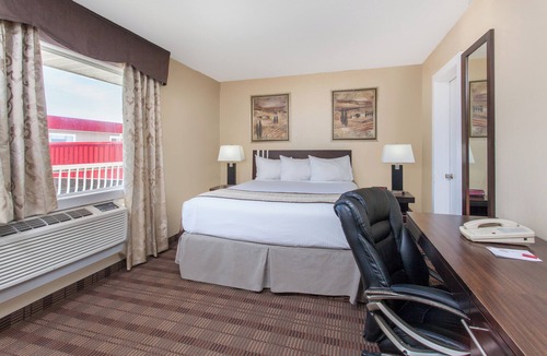 Medicine Hat Apartment | TC Motel