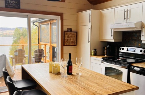 Entrelacs Ski Chalet | The 513 on the Lake