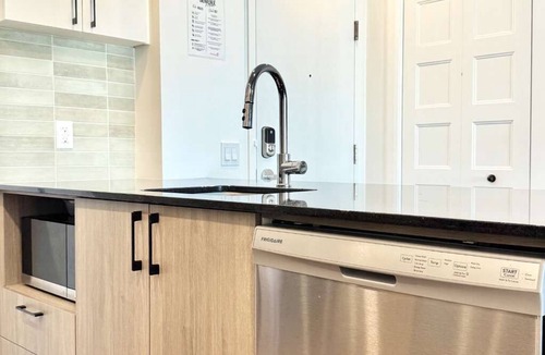 Saint-Roch Apartment | The 708 | For 4 People | Free Parking | BBQ